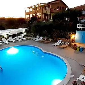 Terra Nostra 2*, Cattolica Eraclea Italie