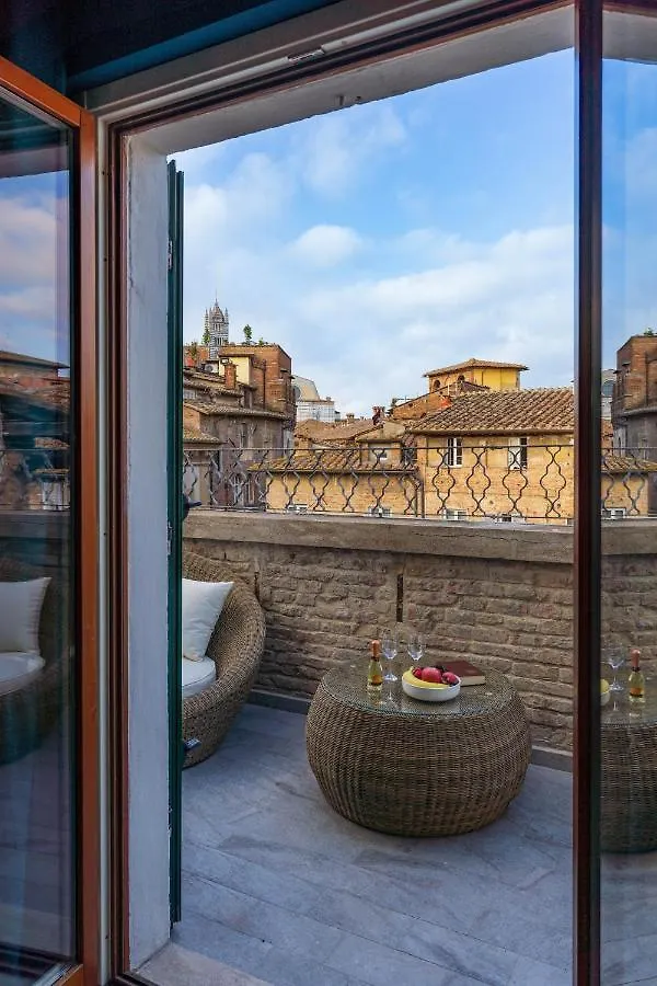 Blossoms Of Siena, Adults Only Πανσιόν Σιένα